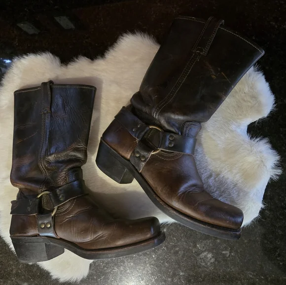 Frye Brown Leather Harness Boots 12R Size 9 Motercycle Boho Western Cowgirl - Picture 2 of 16